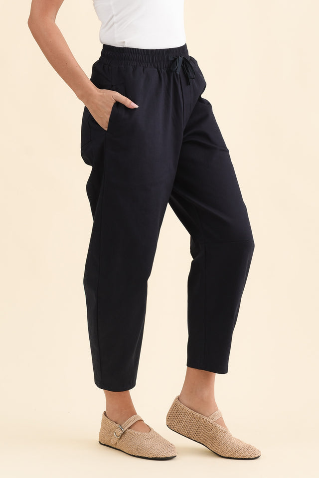 Andy Navy Cotton Cropped Barrel Pants,Brunette model,alt text|model:MJ image 3
