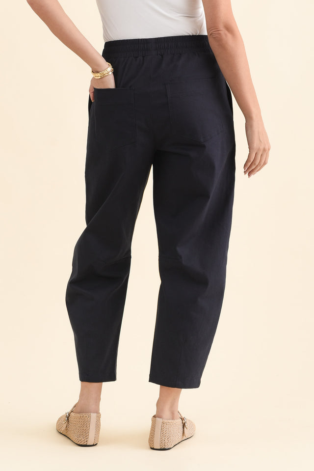 Andy Navy Cotton Cropped Barrel Pants,Brunette model,alt text|model:MJ image 4