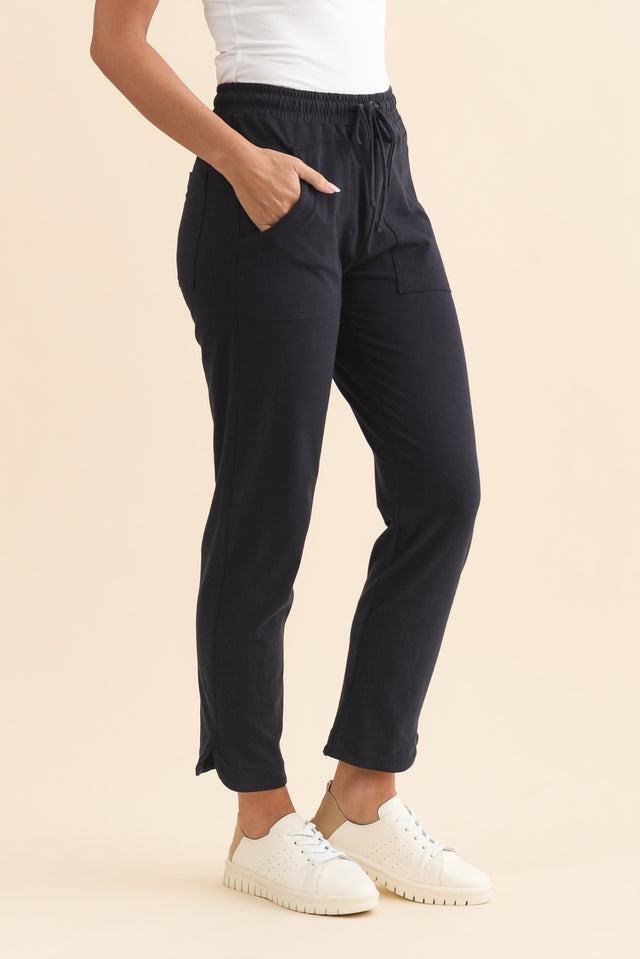 alt text|model:MJ image 4