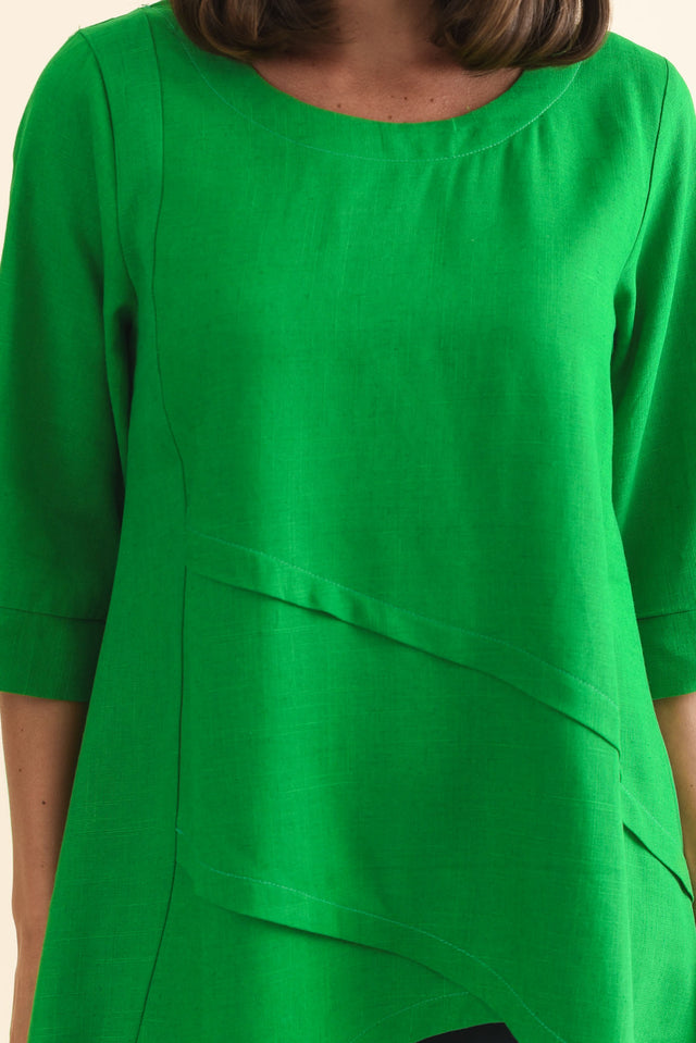 alt text|model:MJ image 6