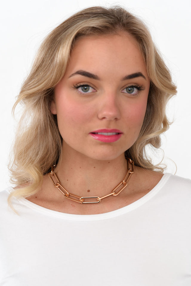 Arlette Gold Metal Links Necklace image 2