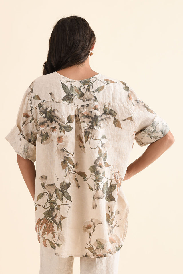 Arlon Beige Foliage Linen Button Top,Back,Brunette model,alt text|model:Brontie image 4