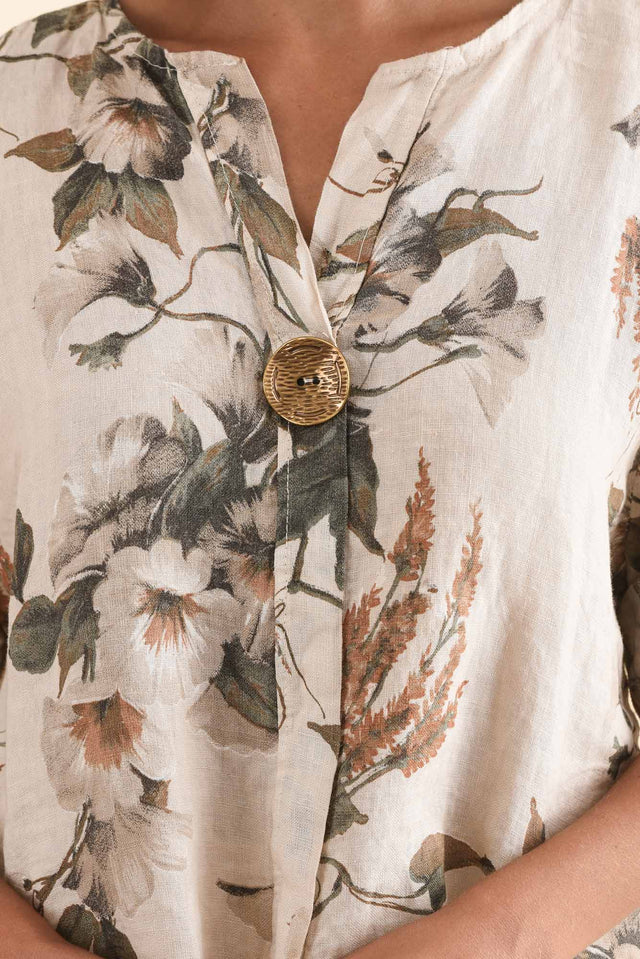 Arlon Beige Foliage Linen Button Top,Detail,Brunette model,alt text|model:Brontie image 5