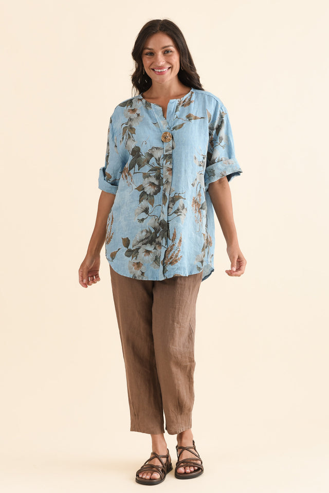 Arlon Blue Foliage Linen Button Top,Full Body,Brunette model,alt text|model:Brontie image 2