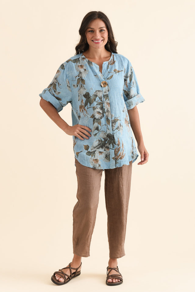 Arlon Blue Foliage Linen Button Top,Full Body,Brunette model,alt text|model:Brontie image 6