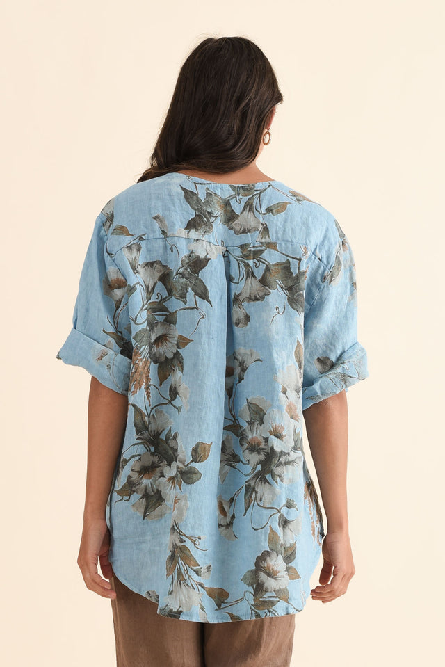 Arlon Blue Foliage Linen Button Top,Back,Brunette model,alt text|model:Brontie image 4