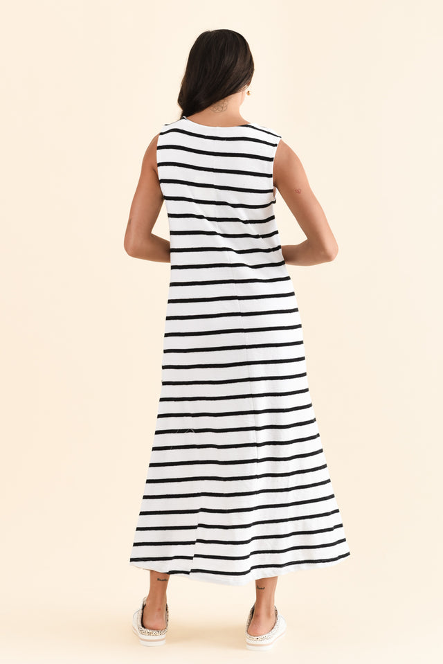 alt text|model:Brontie image 5