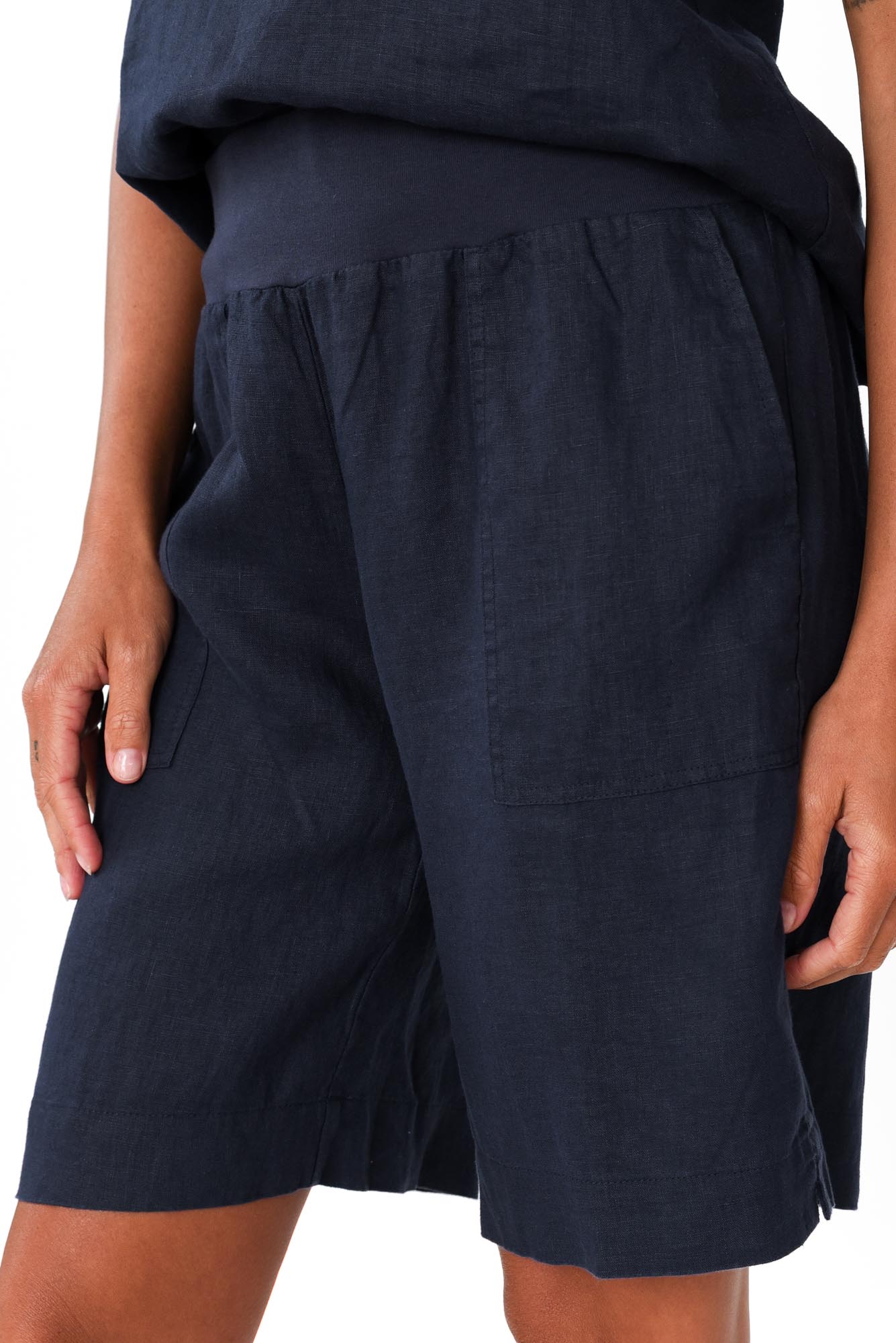 Aster Navy Linen Shorts - Blue Bungalow AU