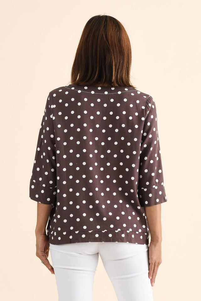 Augusta Chocolate Spot Linen Cotton Top,brunette model,Close up of outfit,alt text|model:Cara image 5
