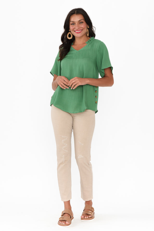 Bari Green Linen Button Top,Brunette model,alt text|model:Brontie image 7