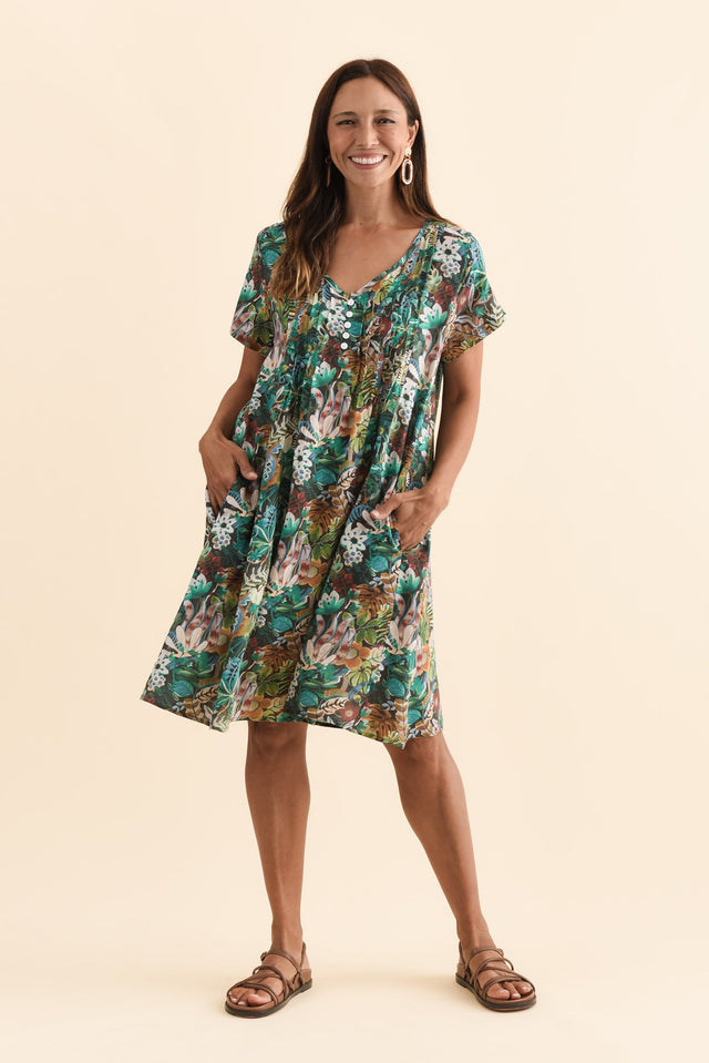 alt text|model:Cara image 5