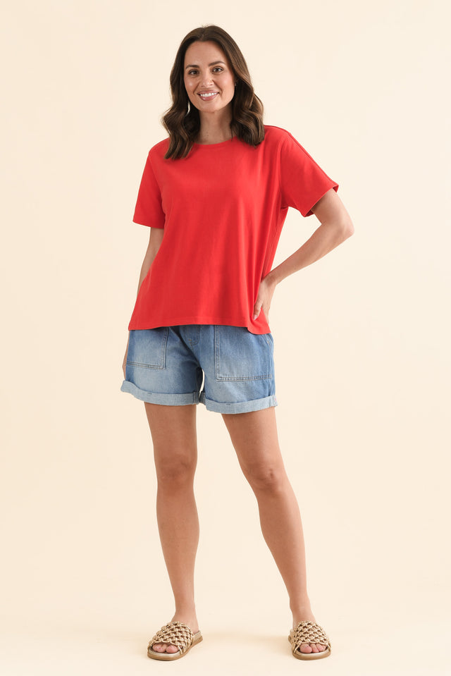Base Red Cotton Tee,Full Body,Brunette model,alt text|model:MJ image 6
