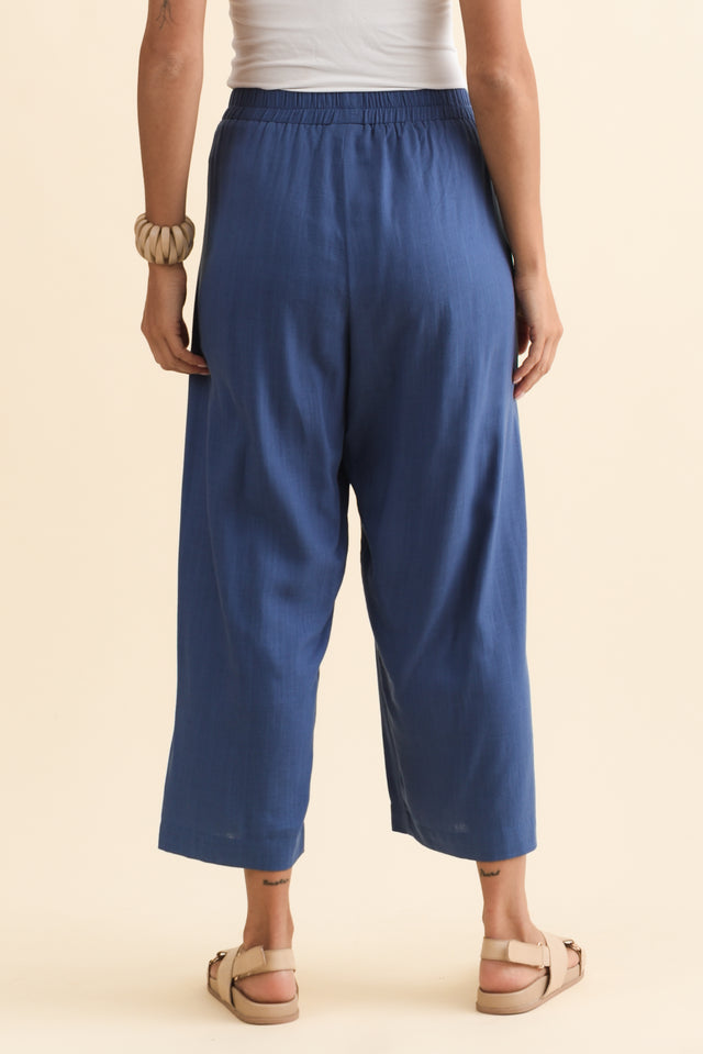 alt text|model:Brontie image 4