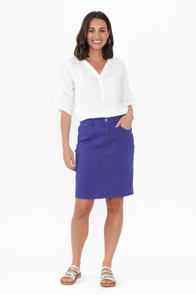 alt text|model:MJ image 3