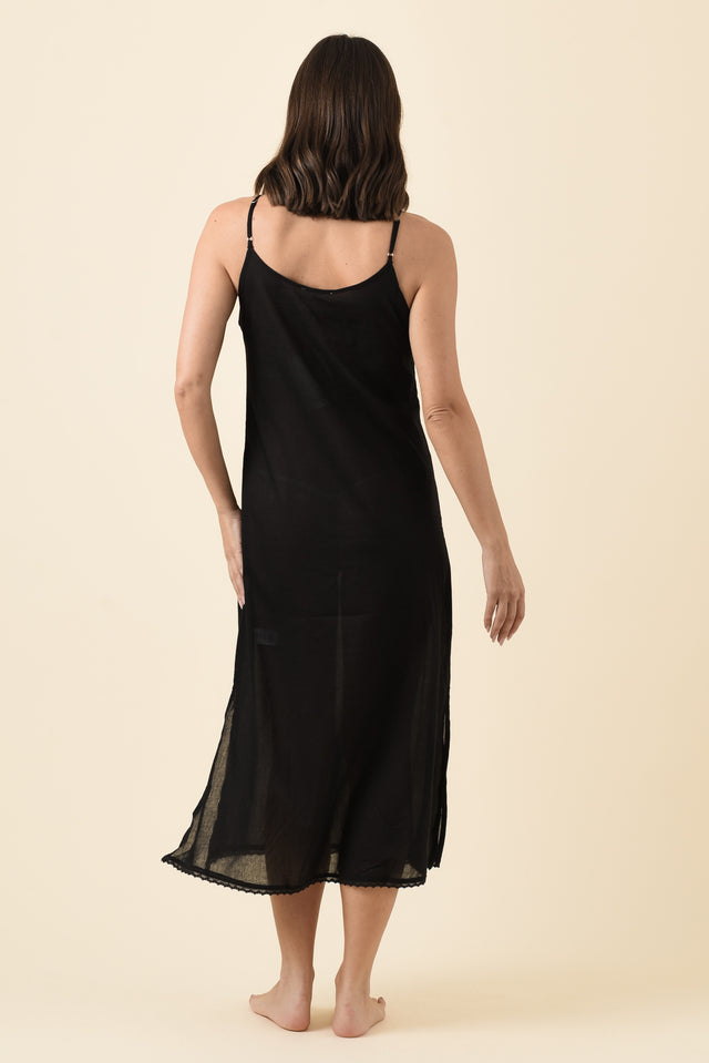 Black Cotton Maxi Slip Dress,Brunette model,alt text|model:MJ image 4