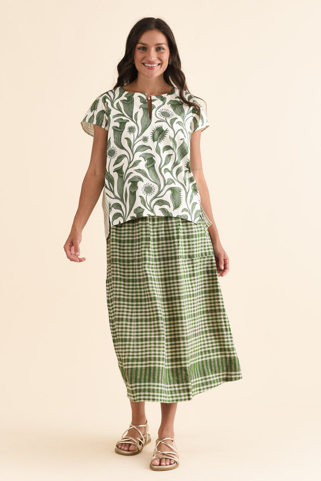 Botanica Green Garden Cotton Top,Full Body,Brunette model,alt text|model:Brontie image 6