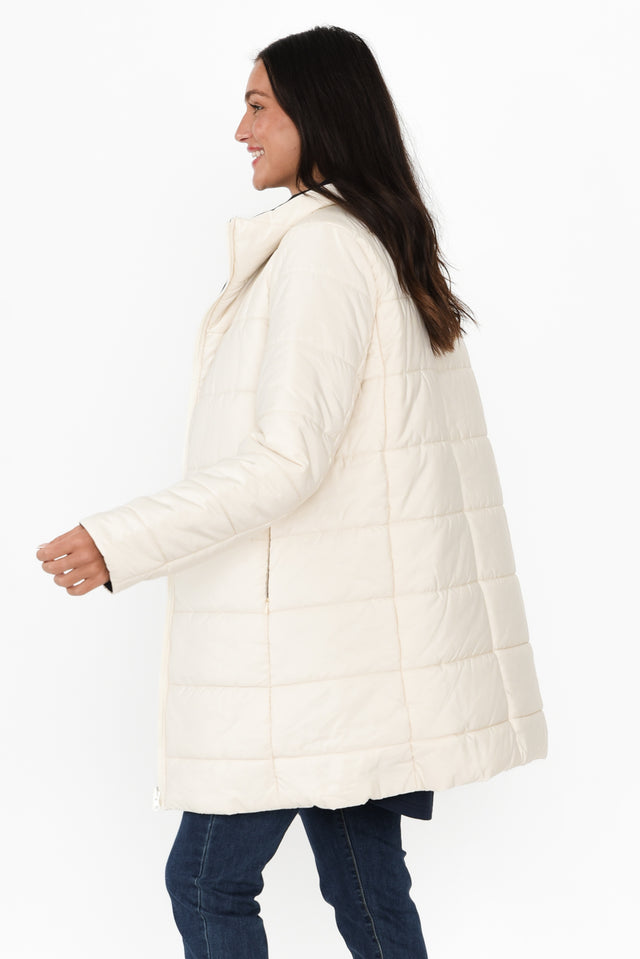 Bowral Ivory Reversible Puffer Jacket,Brunette model,alt text|model:Brontie image 4