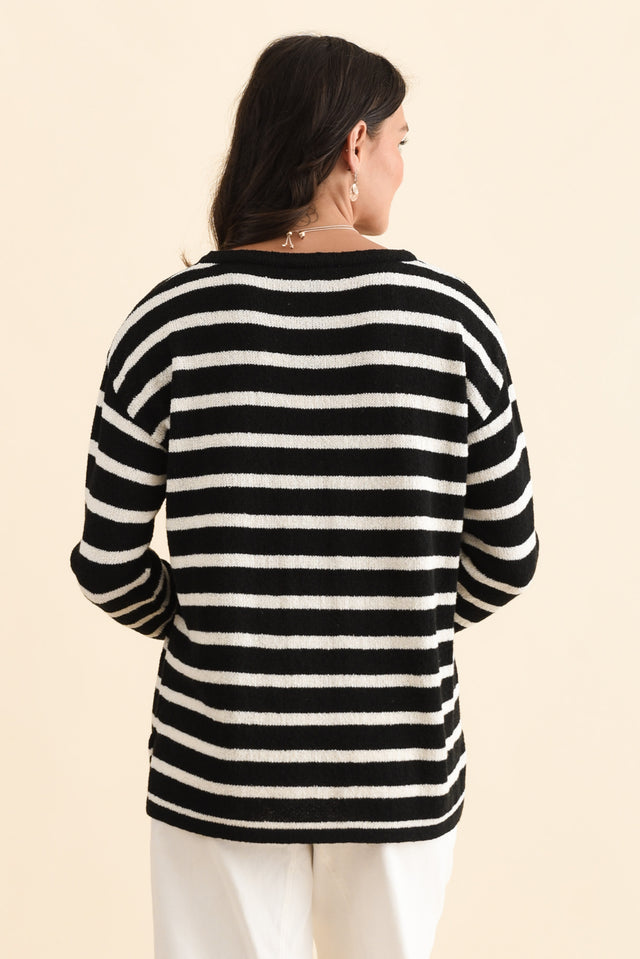 alt text|model:Brontie image 5