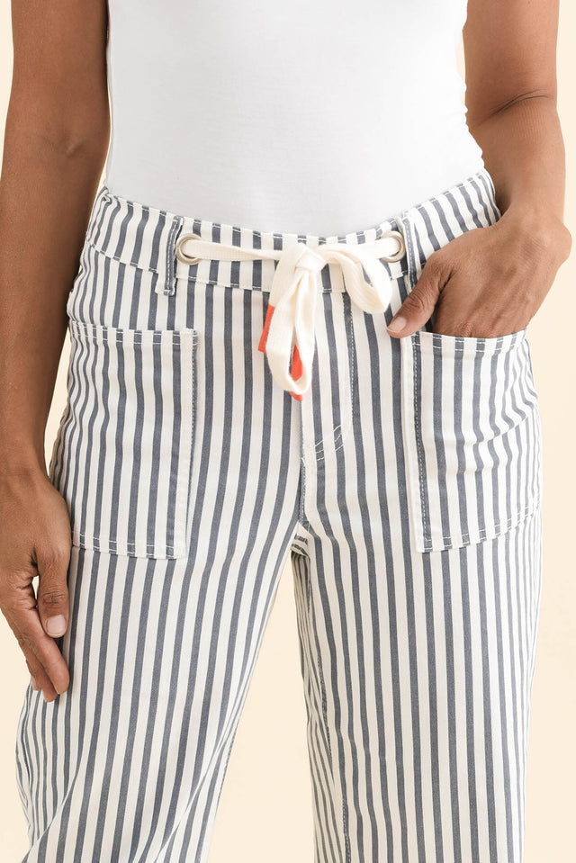 Breslin Blue Stripe Barrel Jeans,Brunette model,alt text|model:Cara image 7