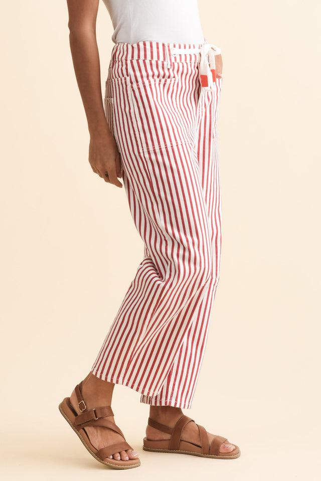 alt text|model:Brontie image 4