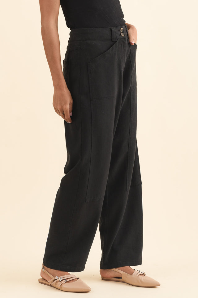 alt text|model:Brontie image 3