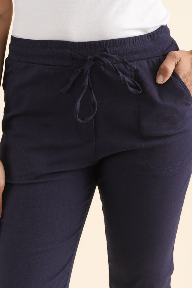 Bulimba Navy Cotton Capri Pants,Detail,Brunette model,alt text|model:Cara image 5