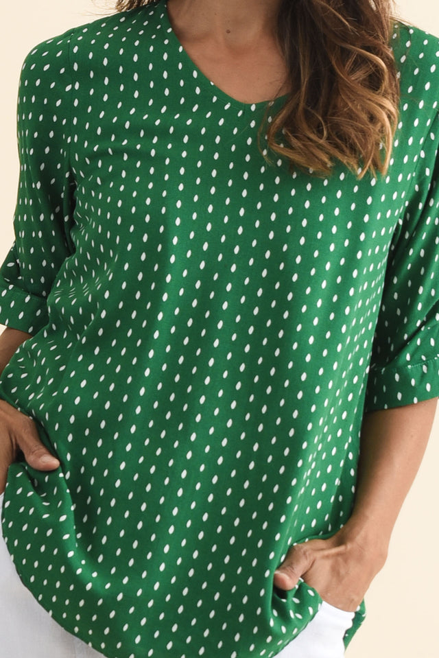 alt text|model:Cara image 6