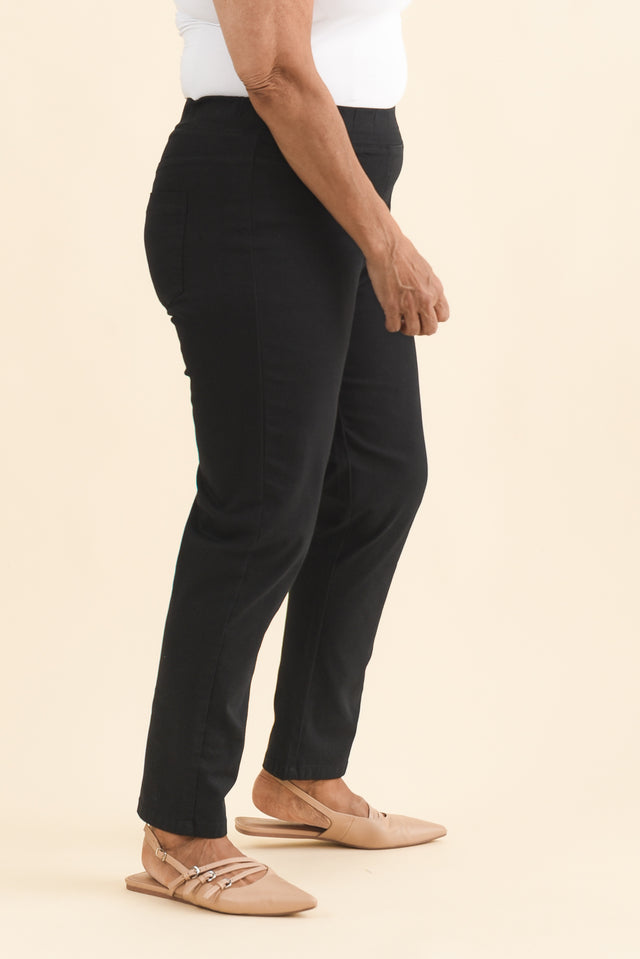 alt text|model:Pilita image 9