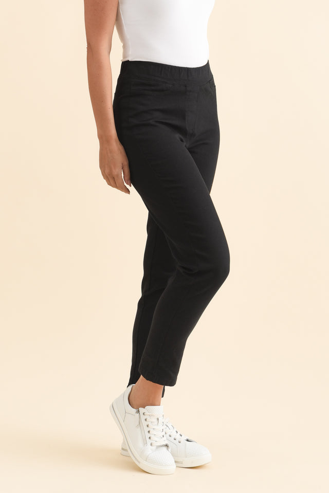 alt text|model:MJ image 4