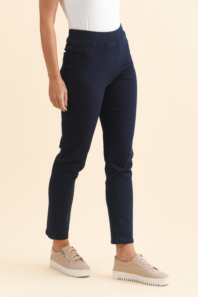 alt text|model:MJ image 5