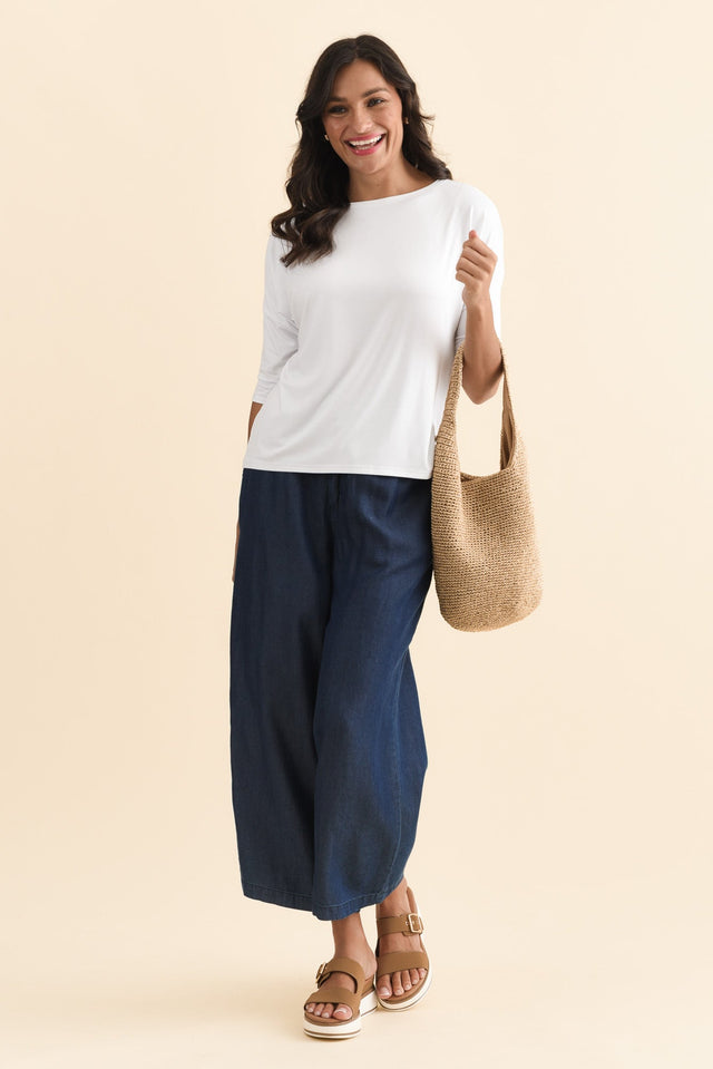 Camila White Bamboo Top,Brunette model,alt text|model:Brontie image 6