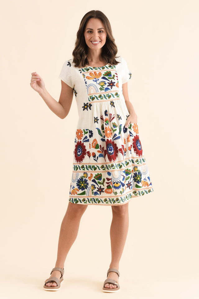 Cape White Garden Cotton Pocket Dress,Front,Brunette model,alt text|model:MJ image 1