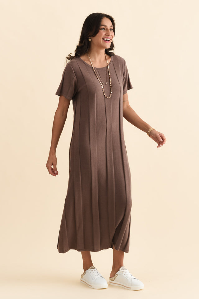 alt text|model:Brontie image 3