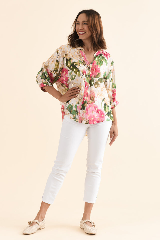 Carleen Pink Flower Foil Button Top,Full Body,Brunette model,alt text|model:Cara image 2