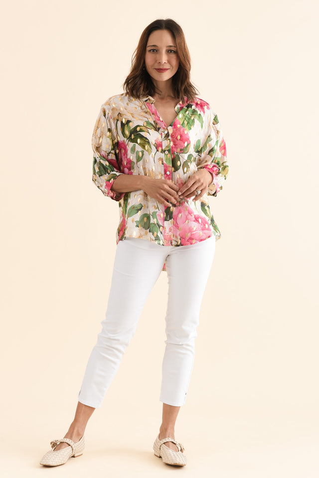 Carleen Pink Flower Foil Button Top,Full Body,Brunette model,alt text|model:Cara image 6