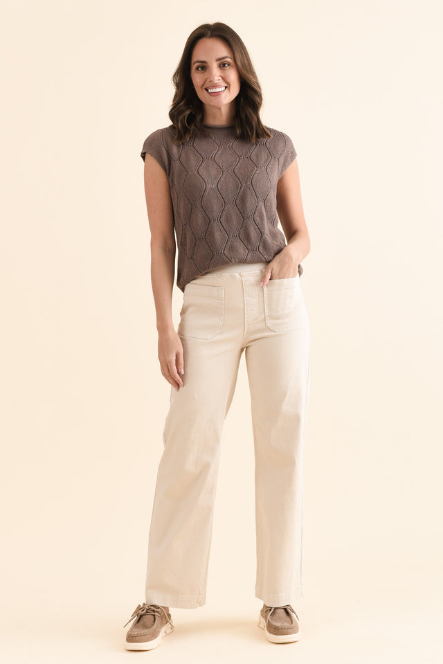 Carpenter Natural Stretch Jeans,Full Body,Brunette model,alt text|model:MJ