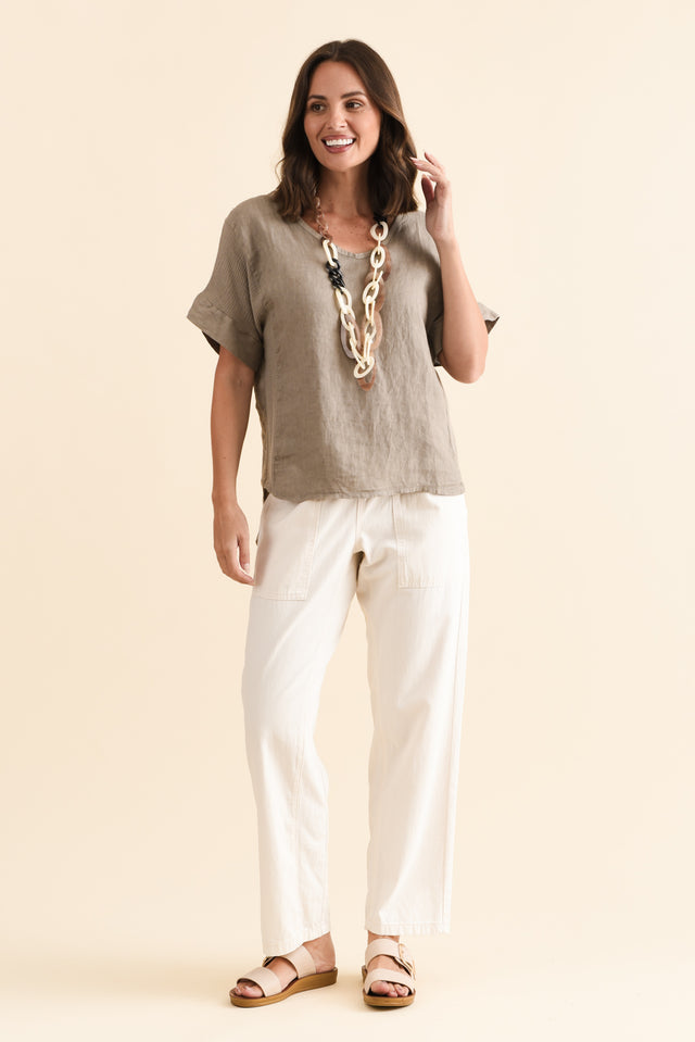 alt text|model:MJ image 7