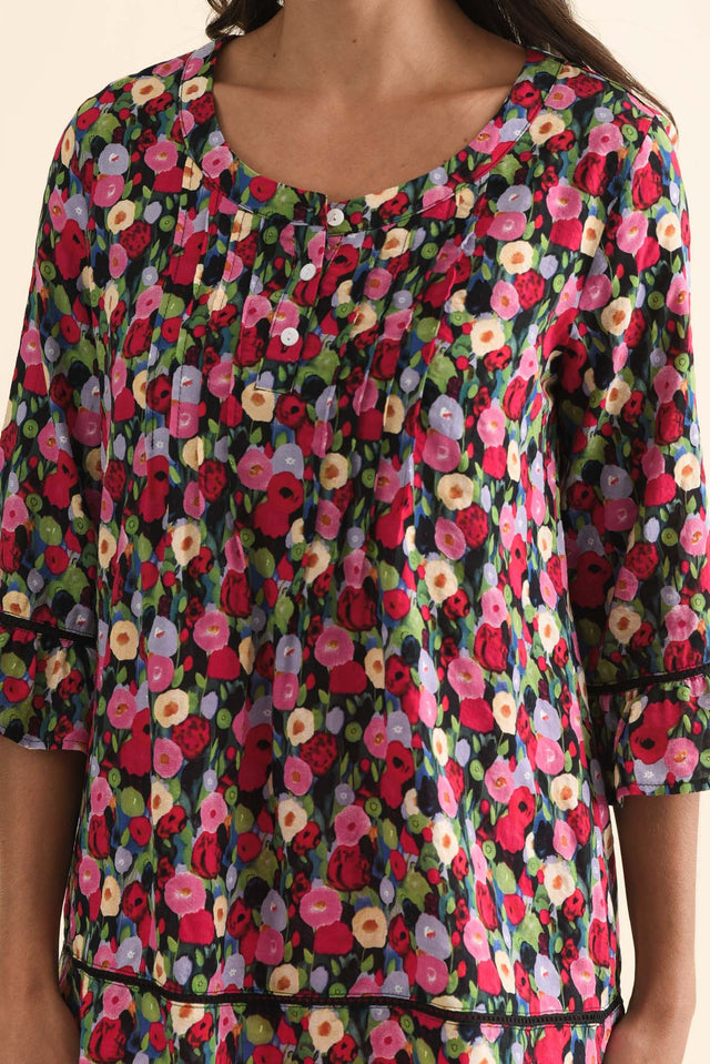 Cassidy Pink Poppy Cotton Sleeved Top,Brunette model,alt text|model:Brontie image 6