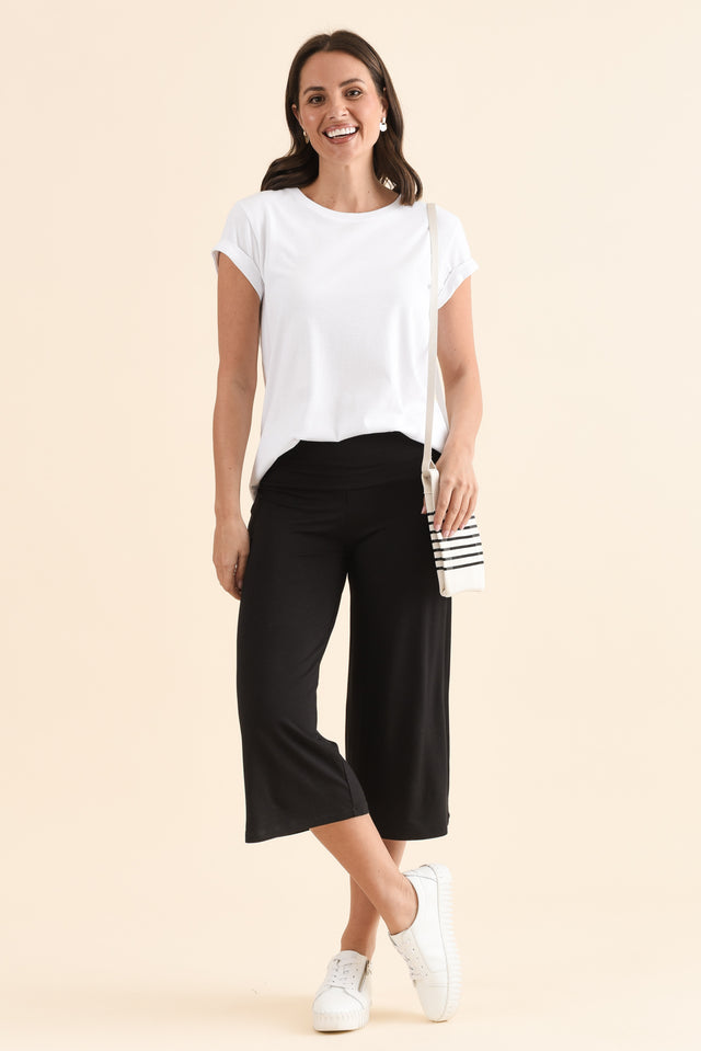 Cassie Black Bamboo Cropped Pants,Full Body,Brunette model,alt text|model:MJ image 3