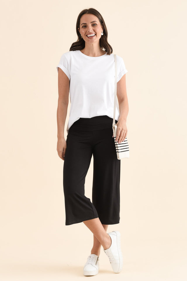 Cassie Black Bamboo Cropped Pants,Full Body,Brunette model,alt text|model:MJ image 3
