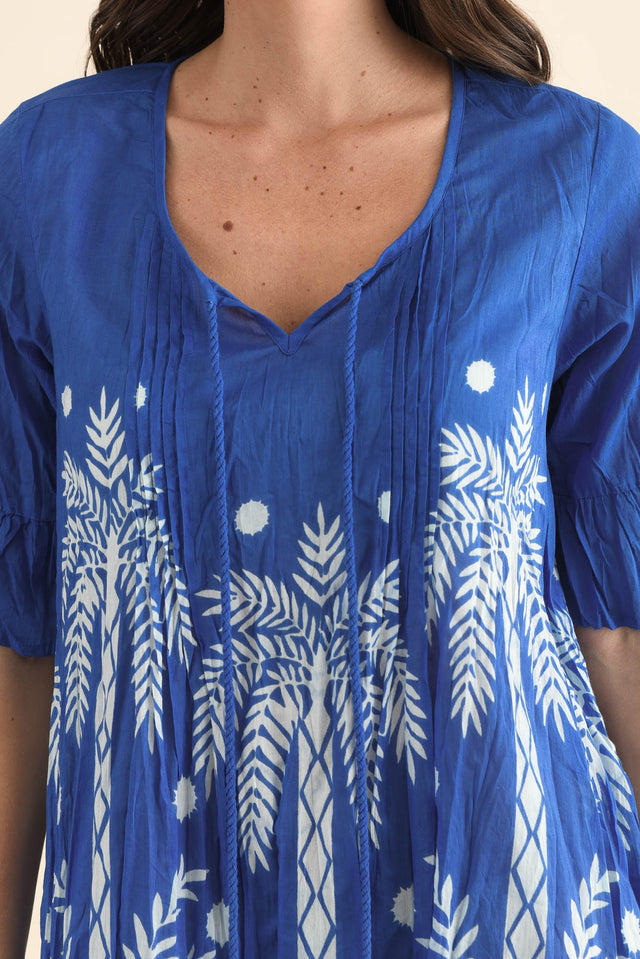 Cayman Cobalt Beach Cotton Tunic Dress,Detail,Brunette model,alt text|model:MJ image 6