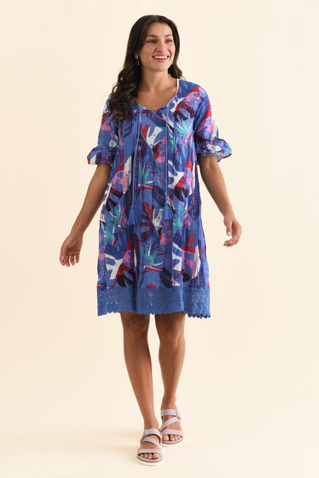 alt text|model:Brontie image 4