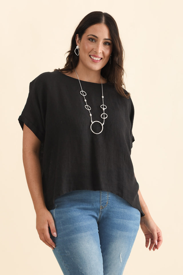 Chaya Black Linen Top,Brunette model,alt text|model:Emilia image 9
