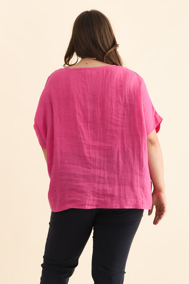 Chaya Hot Pink Linen Top,Brunette model,alt text|model:Gabby image 12