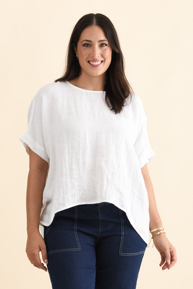 Chaya White Linen Top,Brunette model,alt text|model:Emilia image 9