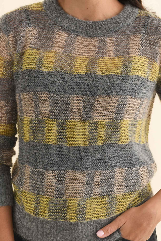 alt text|model:Brontie image 5