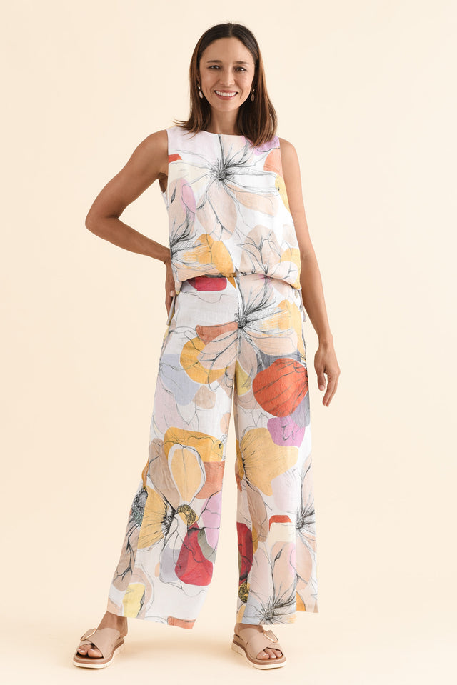 Lexton Yellow Floral Linen Pants,Full Body,Brunette model,alt text|model:Cara image 2