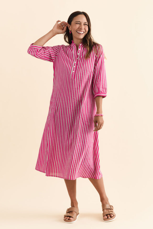 alt text|model:Cara image 7