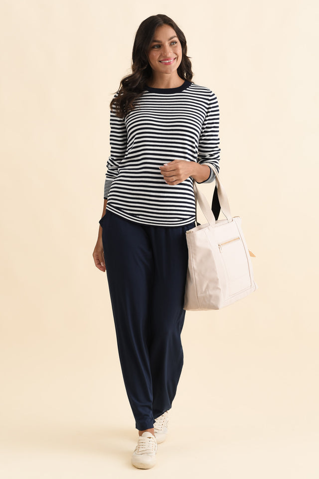 alt text|model:Brontie