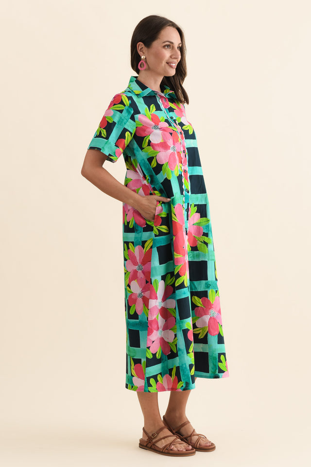 alt text|model:MJ image 4